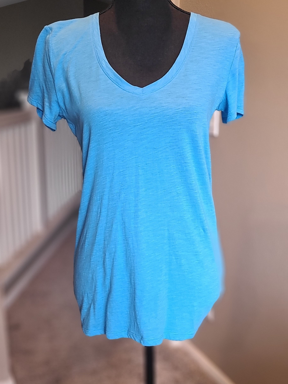 PINK Victoria's Secret Light Blue V-Neck Short Sleeve Tee